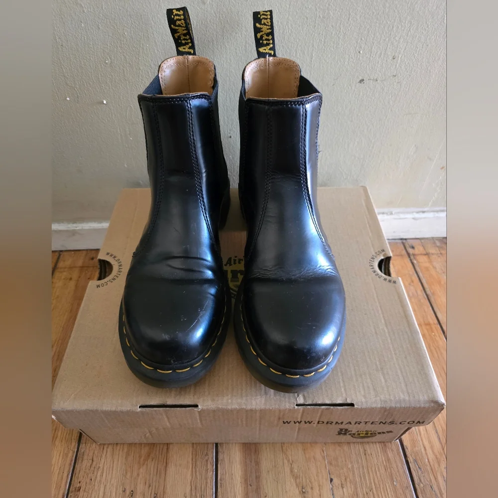 Dr. Martens Smooth Leather Chelsea Boots - Picture 2 of 3